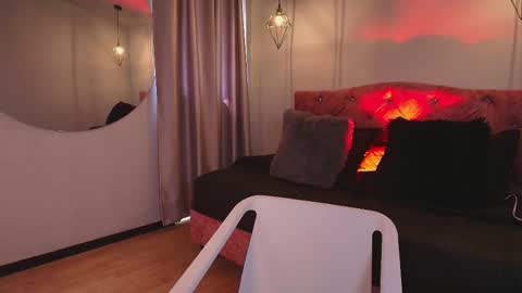 ivy_bonnie online show from December 17, 2:23 pm