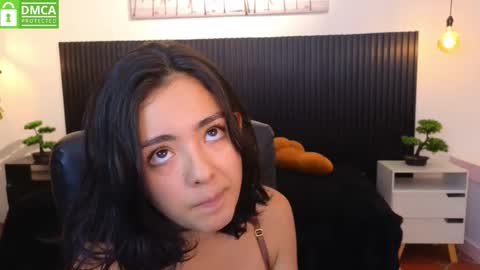 Snapshot of ivy_gail chatting on October 19, 5:52 am  IVY online show from October 19, 5:52 am