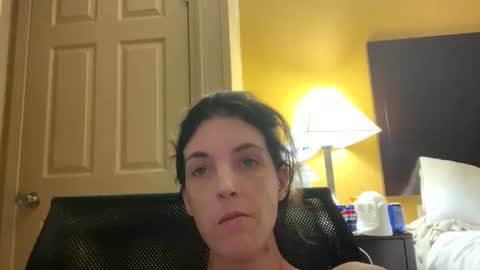 ivy_rose90 online show from October 7, 1:36 am