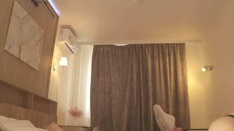 Ivy online show from April 23, 3:19 am