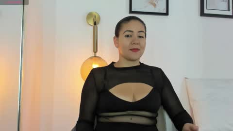 Ivy  online show from November 13, 2:27 pm