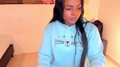 Snapshot of ivybliss8 chatting on December 20, 12:16 pm i v y  b l i s s online show from December 20, 12:16 pm