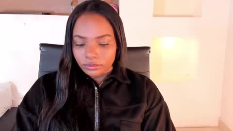 Snapshot of ivybliss8 chatting on January 5, 12:21 pm i v y  b l i s s online show from January 5, 12:21 pm