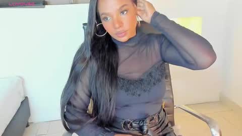 Snapshot of ivybliss8 chatting on January 25, 12:05 pm i v y  b l i s s online show from January 25, 12:05 pm