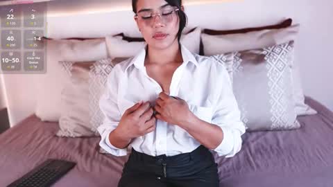 ivyellis online show from February 21, 11:44 am