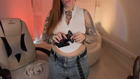 IVY - Follow me 3 online show from October 25, 8:33 am
