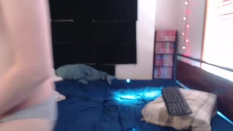 Snapshot of ivyintheparker chatting on May 30, 5:21 pm Ivy Parker online show from May 30, 5:21 pm