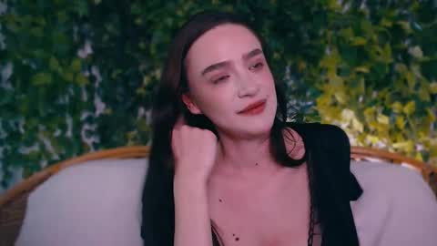 Snapshot of ivyjonson chatting on November 22, 8:08 pm Miss Ivy online show from November 22, 8:08 pm