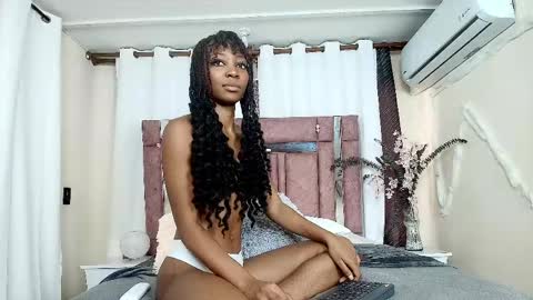 Snapshot of ivyrose_01 chatting on May 12, 12:02 pm ivyrose_01 online show from May 12, 12:02 pm