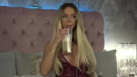  Ivy  online show from November 10, 5:39 am