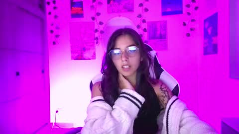 Ivy  online show from March 4, 11:44 pm