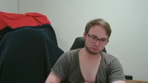 iwantfucknow online show from February 4, 8:03 pm