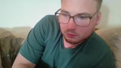 iwantfucknow online show from May 17, 5:16 am