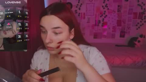 Snapshot of iwi_wi_wi chatting on September 30, 1:05 pm Daisy online show from September 30, 1:05 pm