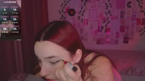 Snapshot of iwi_wi_wi chatting on October 11, 6:50 pm Daisy online show from October 11, 6:50 pm