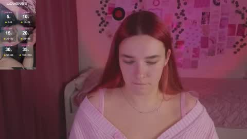 Snapshot of iwi_wi_wi chatting on October 27, 2:10 pm Daisy online show from October 27, 2:10 pm