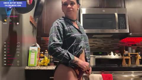 Muse hethey online show from December 24, 11:00 pm