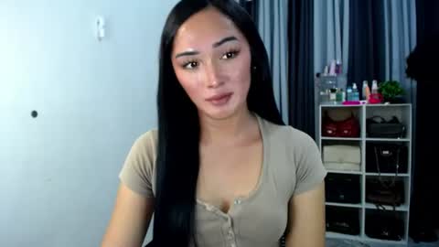 iwillcum4u_ online show from August 8, 2:19 pm
