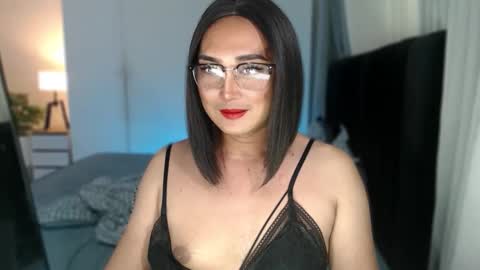 Snapshot of iya_hermosa chatting on March 12, 12:22 pm iya_hermosa online show from March 12, 12:22 pm