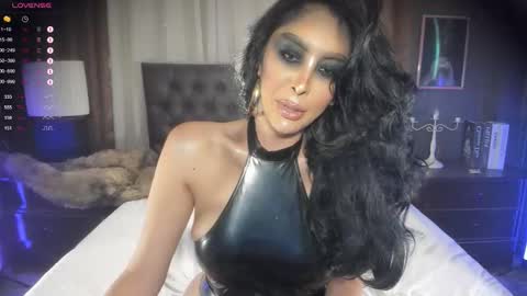 Areeya online show from March 27, 1:44 am