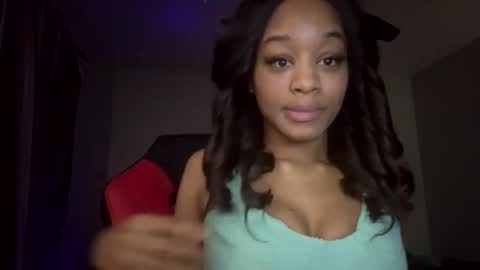 Snapshot of iysisfv chatting on January 17, 1:04 am iysisfv online show from January 17, 1:04 am