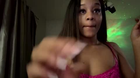 Snapshot of iysisfv chatting on January 24, 4:59 am iysisfv online show from January 24, 4:59 am