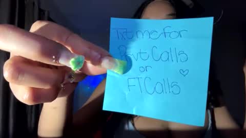 Snapshot of iysisfv chatting on February 10, 2:52 am iysisfv online show from February 10, 2:52 am