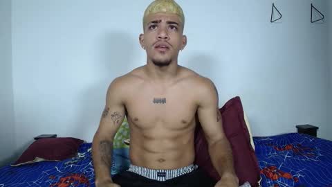 izaack online show from October 6, 2:58 pm