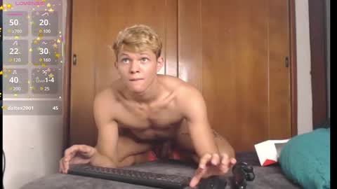 Snapshot of izan_02 chatting on February 11, 6:55 pm izan online show from February 11, 6:55 pm