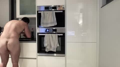 Izylduur online show from January 17, 4:06 am