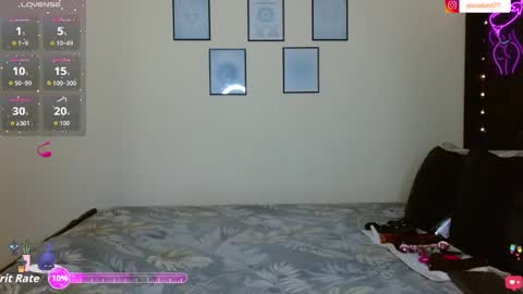 Snapshot of izzabelvalentine chatting on October 8, 5:05 am Izzabel Valentine online show from October 8, 5:05 am