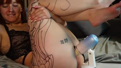 Izzy Inked online show from April 22, 2:18 pm