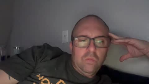 Snapshot of j0el75 chatting on July 24, 2:42 am j0el75 online show from July 24, 2:42 am