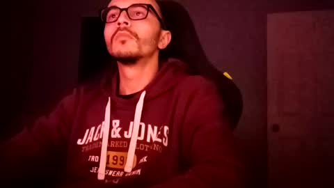 Yoursexxyguy online show from February 28, 11:01 pm