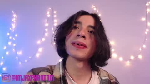 Hey im Jaxxxon check my info     online show from December 9, 2:17 pm