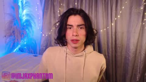 Hey im Jaxxxon check my info     online show from January 7, 10:01 am