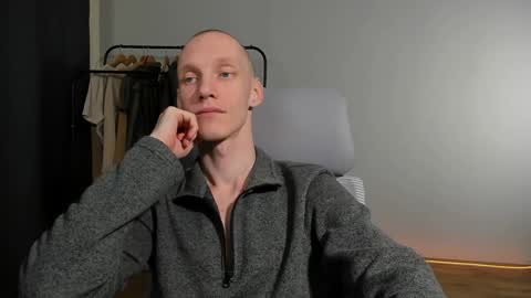 Danny online show from December 24, 4:11 am