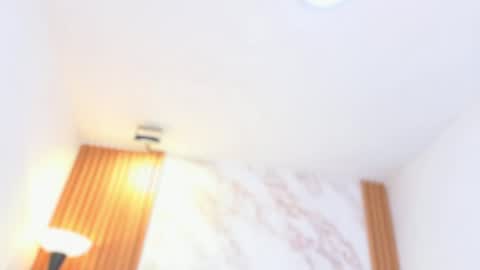 j_belle_ online show from May 24, 9:47 am