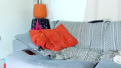 Calix  Independient model Insta and twt Calixsnake online show from December 10, 5:28 am