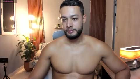 Calix  Independient model Insta and twt Calixsnake online show from July 15, 11:32 pm
