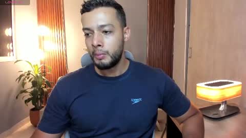 Calix  Independient model Insta and twt Calixsnake online show from July 25, 11:24 pm