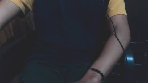 J online show from December 24, 6:28 pm