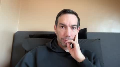 j_dc online show from September 12, 9:42 am