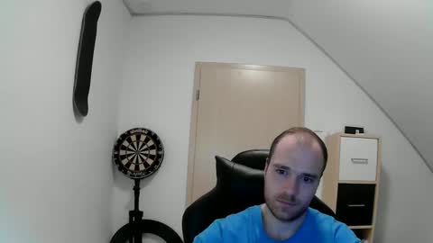 here4y online show from December 4, 10:13 am