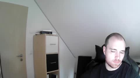 here4y online show from January 29, 9:23 am