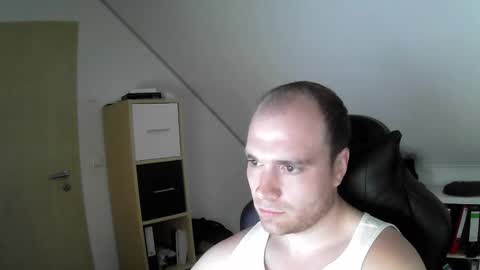 here4y online show from October 21, 8:59 am