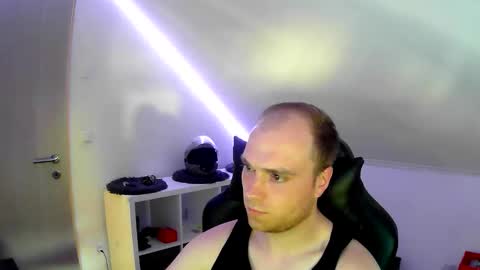 Snapshot of j_german783377 chatting on June 9, 6:19 pm here4y online show from June 9, 6:19 pm
