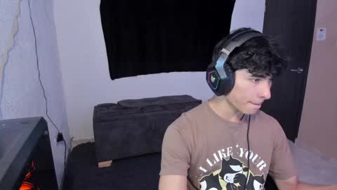 Noah online show from December 10, 3:12 pm