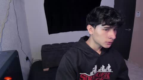 Noah online show from December 11, 3:26 pm