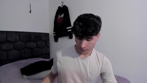 Noah online show from December 27, 4:10 pm